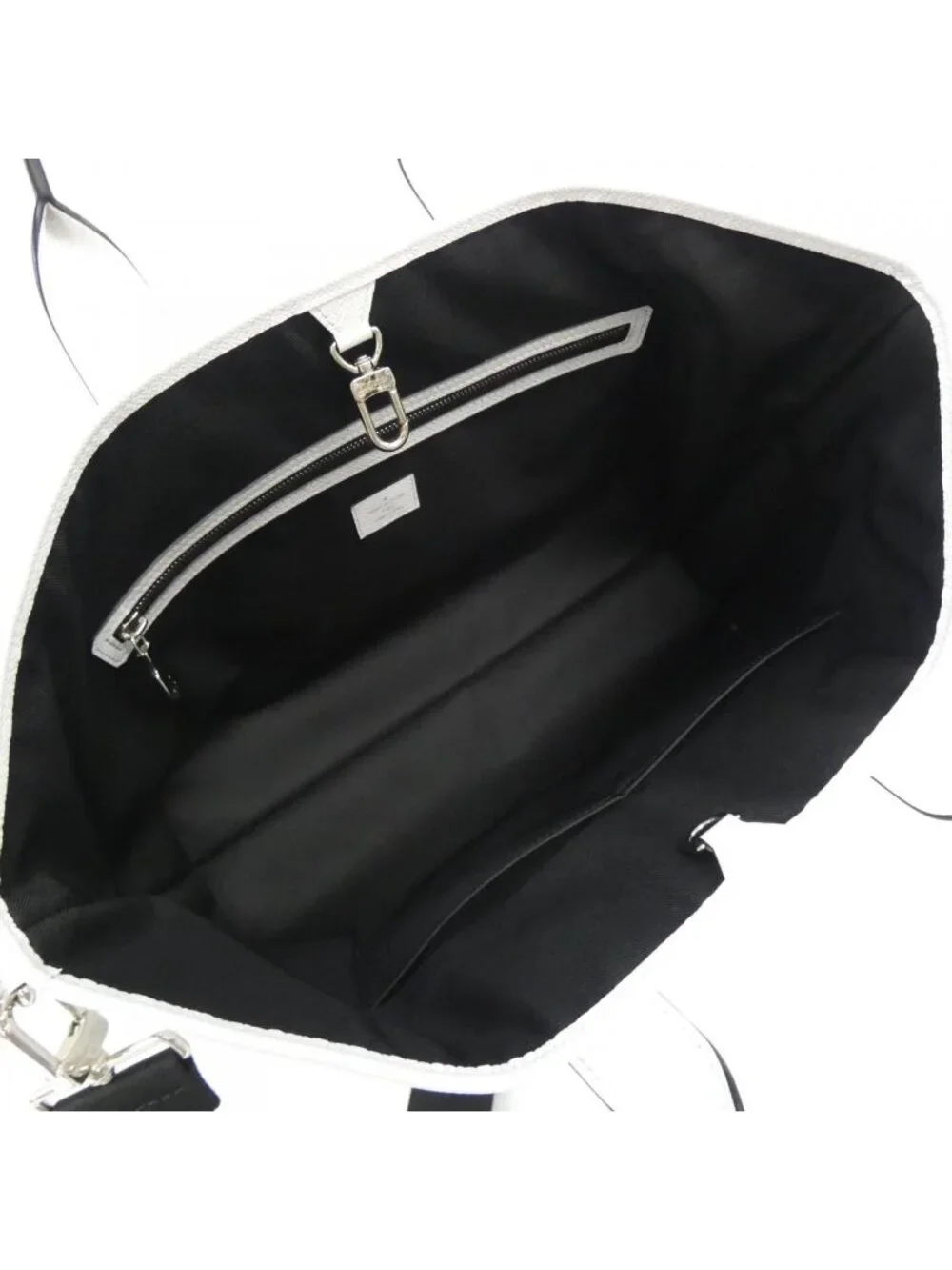 Louis Vuitton Taiga Rama Weekend Tote